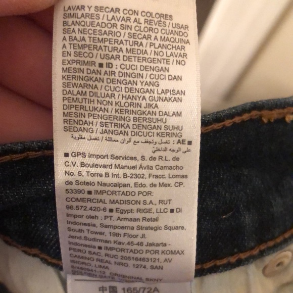 Womens size 8 Old Navy skinnies - Picture 6 of 7